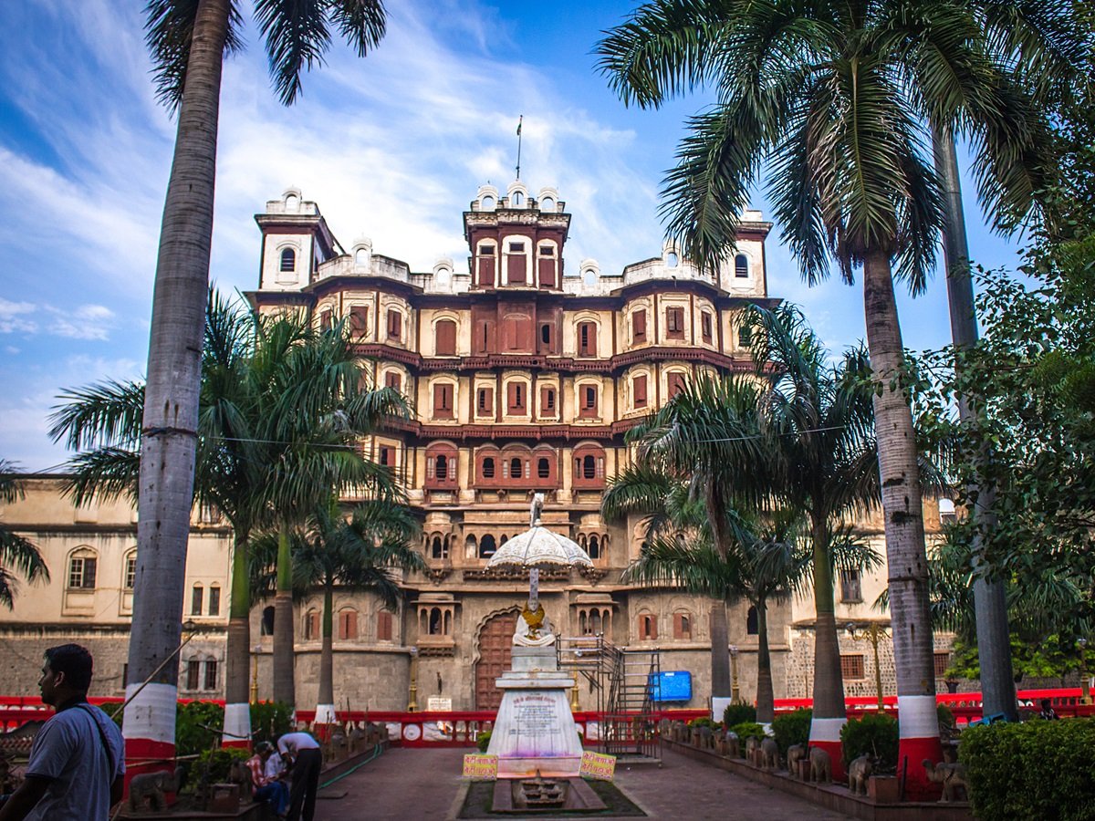 Indore Taxi And Service